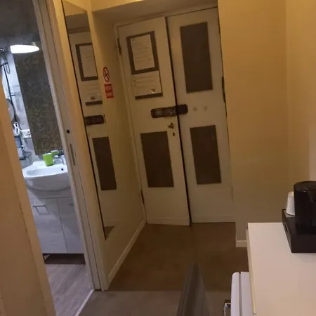 Stefano House Vaticano Guest house