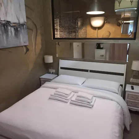 Stefano House Vaticano בית הארחה רומא