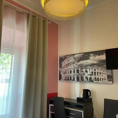 Stefano House Vaticano 2*